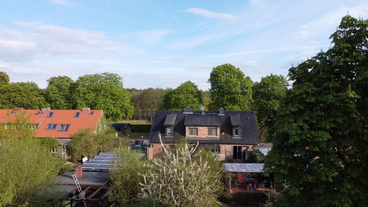 Grosse Wohnung / Haushaelfte In Peetzig Am See 安格尔明德 外观 照片