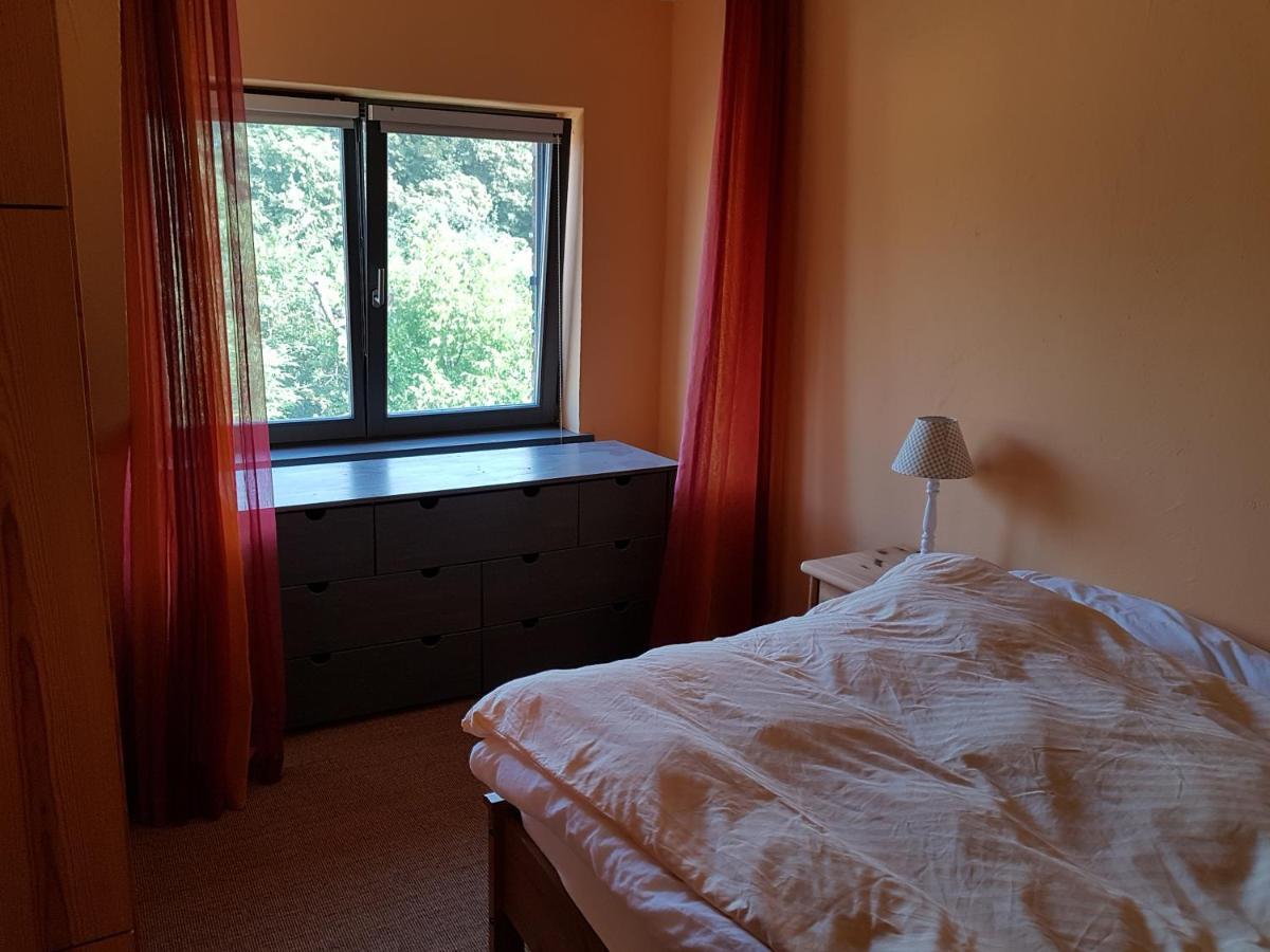 Grosse Wohnung / Haushaelfte In Peetzig Am See 安格尔明德 外观 照片