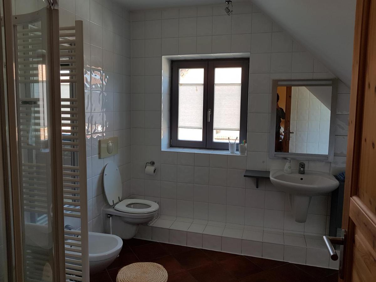 Grosse Wohnung / Haushaelfte In Peetzig Am See 安格尔明德 外观 照片